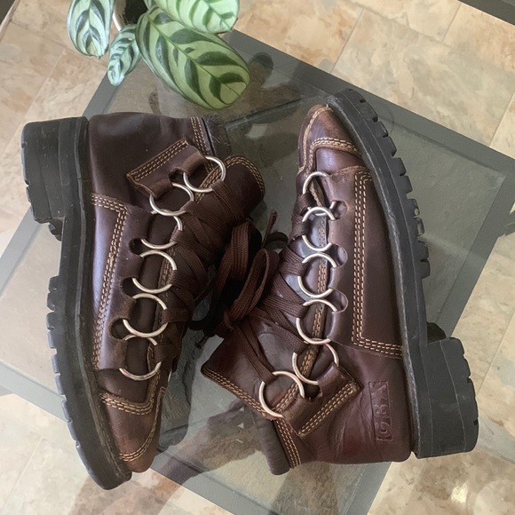 VINTAGE GBX CHUNKY SOLE RING LACE BOOTS - Picture 3 of 13